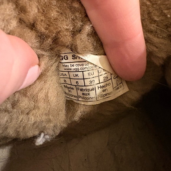 UGG Ultra Mini boots in color Tomatillo - Picture 4 of 6